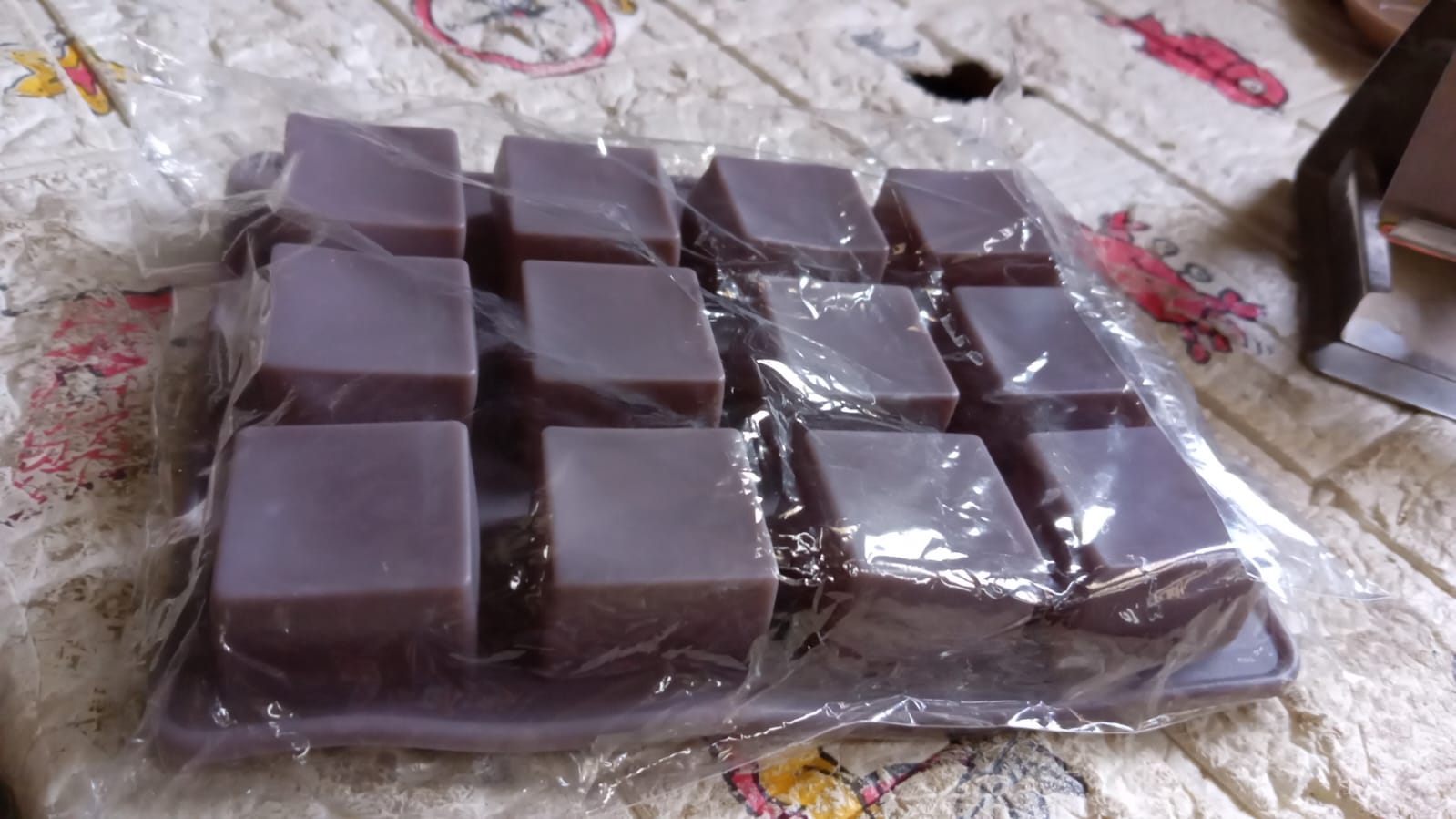 8185 Silicone Chocolate Mould 12 Cavity Square Shape Mould Candy Mold Baking Tools For Cake Chocolate, Food Grade Non-Stick Reusable, Baking Trays (1 pc) 8185 Silicone Chocolate Mould 12 Cavity Square Shape Mould Candy Mold Baking Tools For Cake Chocolate, Food Grade Non-Stick Reusable, Baking Trays (1 pc)
